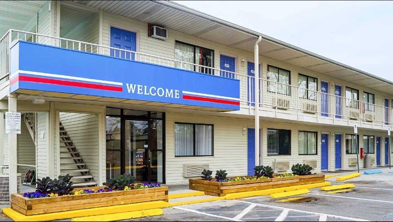 West Ashley Inn Charleston Exterior foto